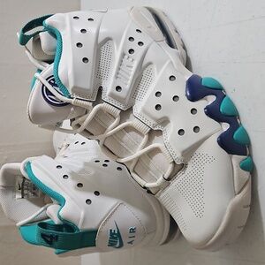 Nike Air Max Barkley Hyperfuse White Blue Teal Size 9 NEVER WORN-no Box